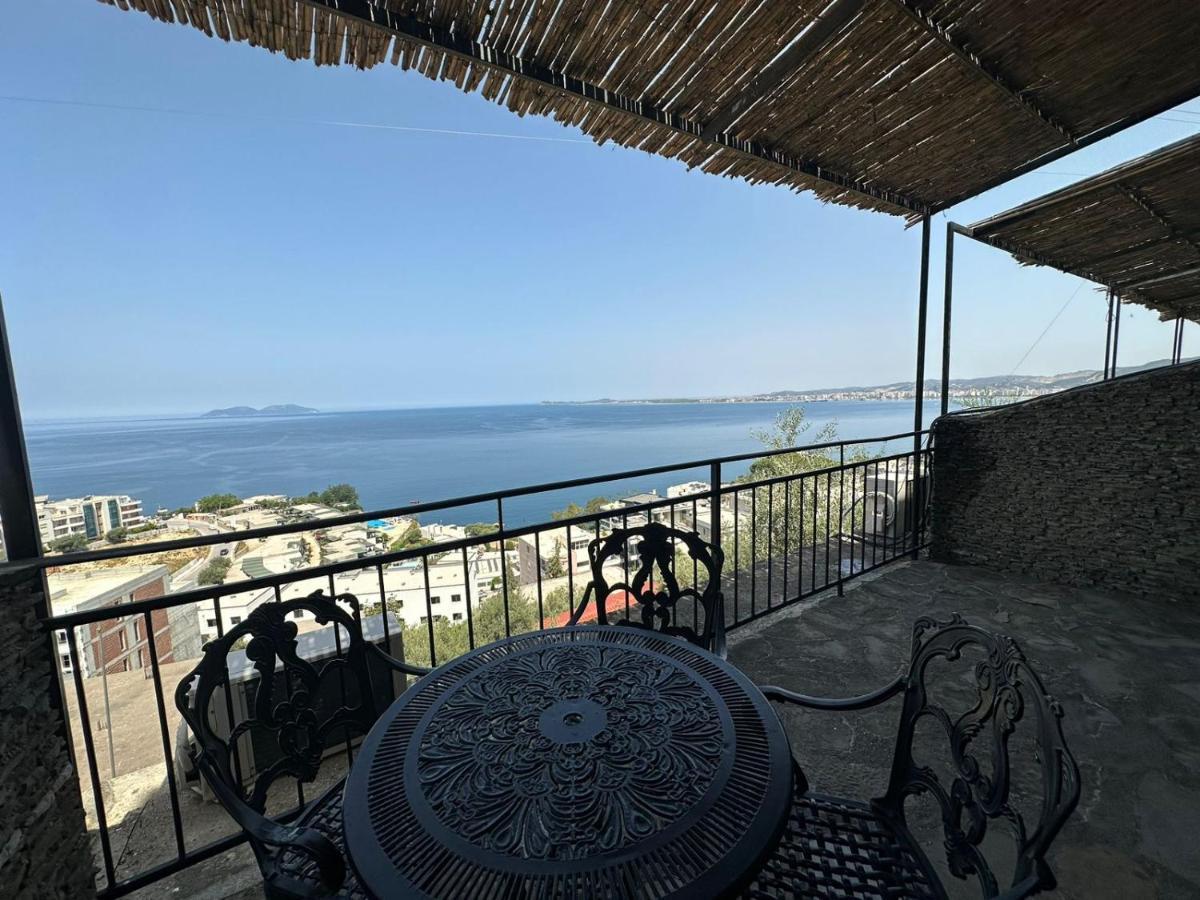 Hotel Vila "Oda E Miqve" Vlore Bagian luar foto