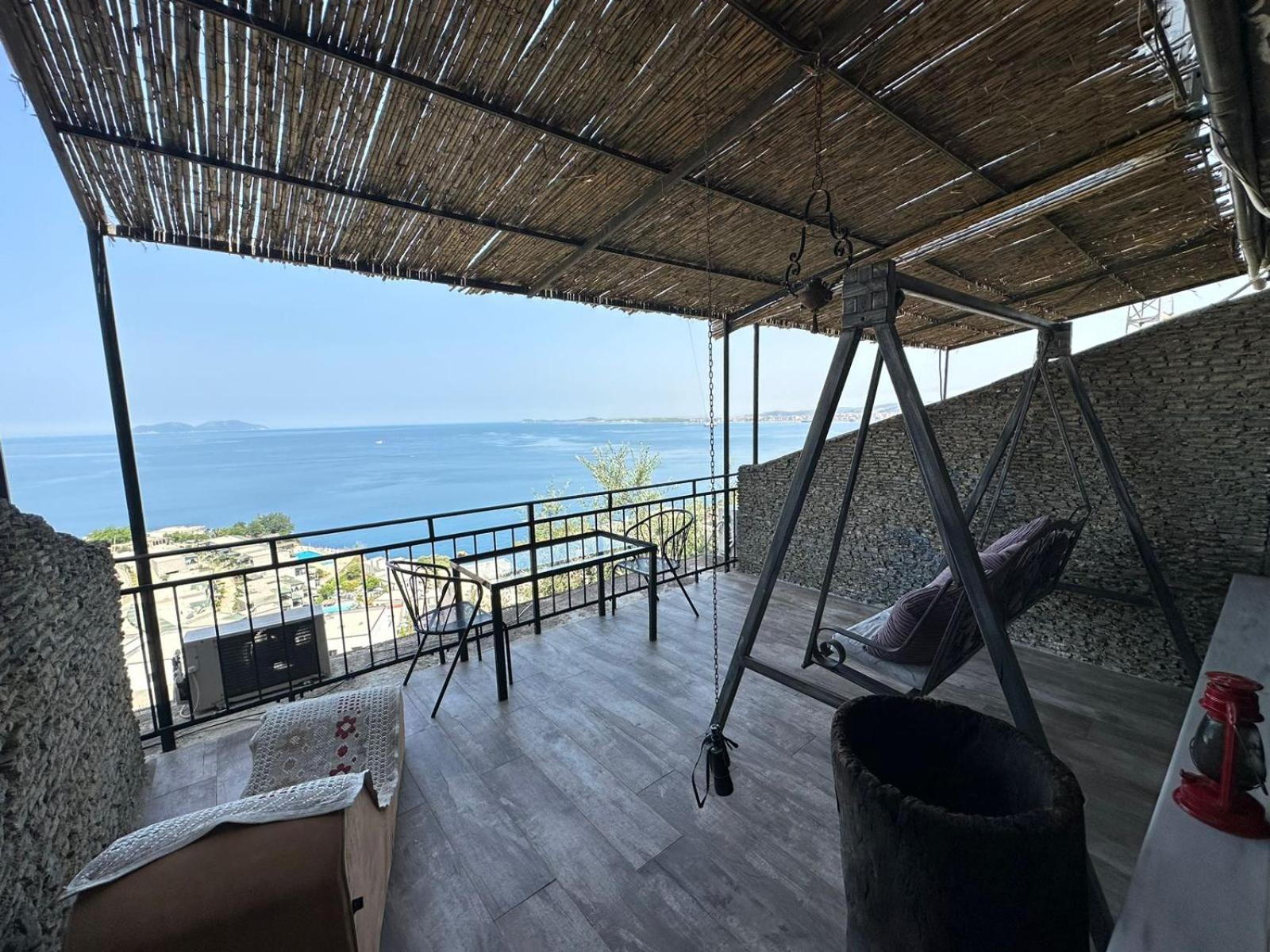 Hotel Vila "Oda E Miqve" Vlore Bagian luar foto