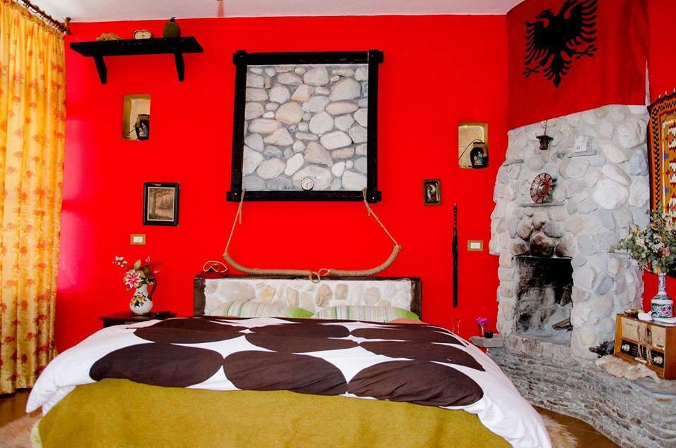 Hotel Vila "Oda E Miqve" Vlore Bagian luar foto