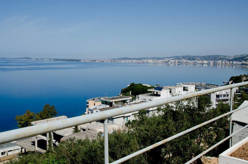 Hotel Vila "Oda E Miqve" Vlore Bagian luar foto